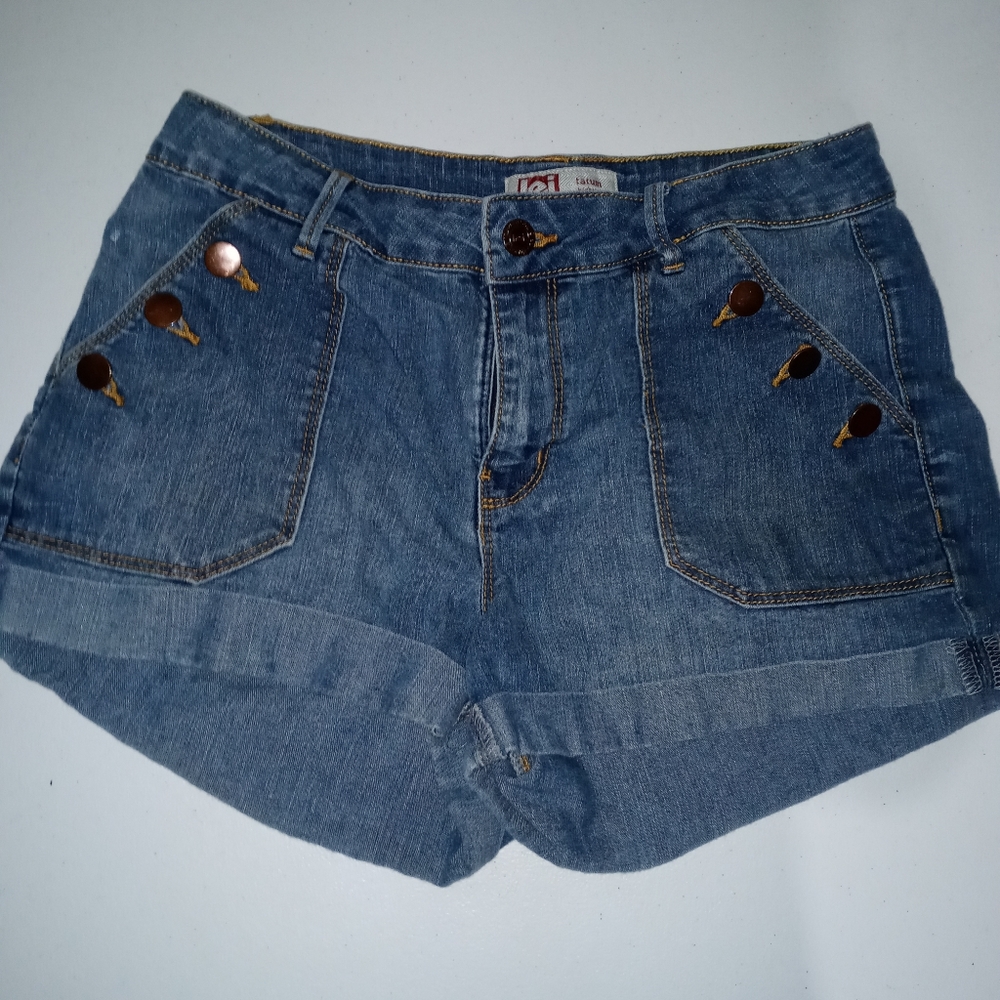 LEI size 7 blue jean shorts